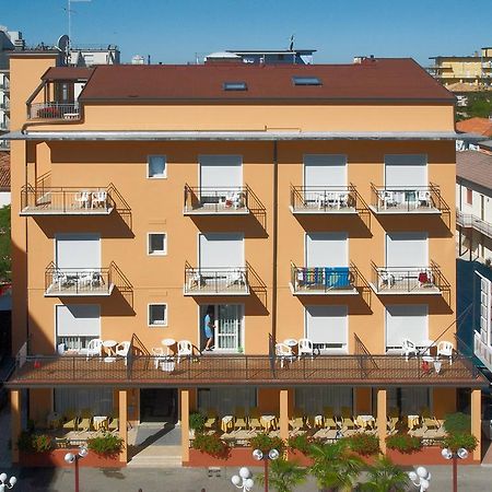 Pensione Villa Joli Lido di Jesolo Buitenkant foto