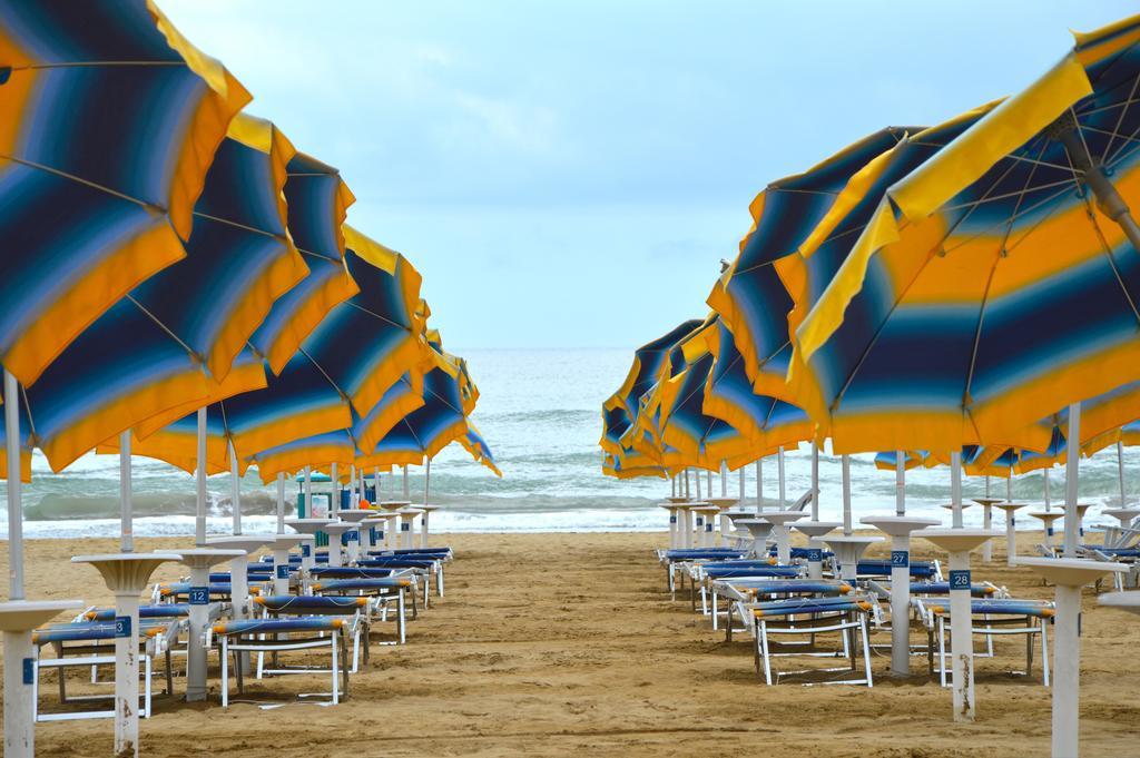 Pensione Villa Joli Lido di Jesolo Buitenkant foto