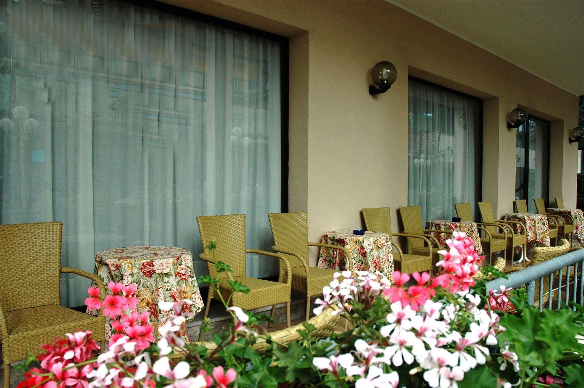 Pensione Villa Joli Lido di Jesolo Buitenkant foto